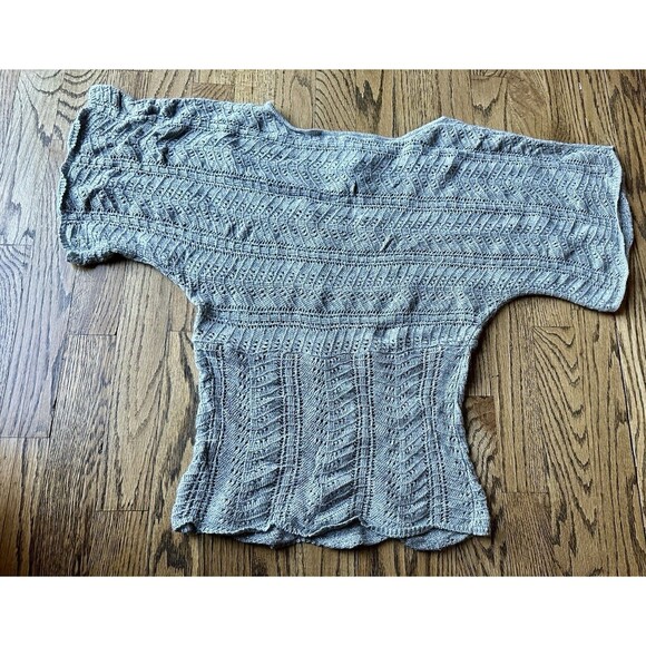 White House Black Market Crochet Silk‎ Cashmere Angora Rabbit Blend Gray Top XS - Picture 8 of 8